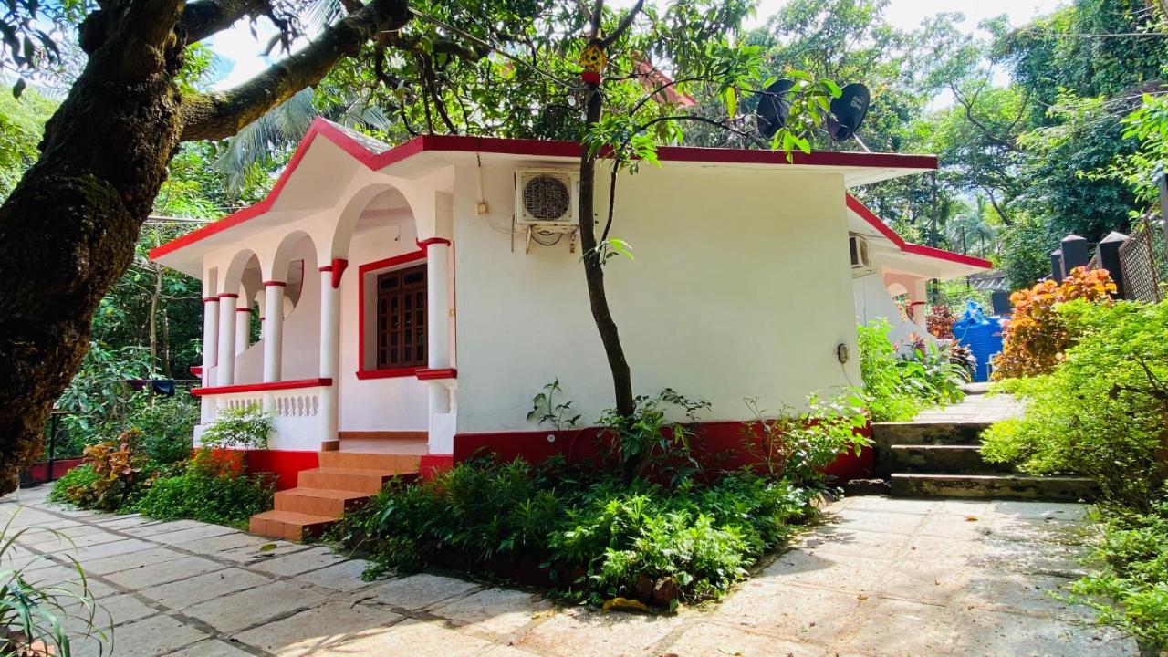 Mitra Hostel Vagator Luaran gambar
