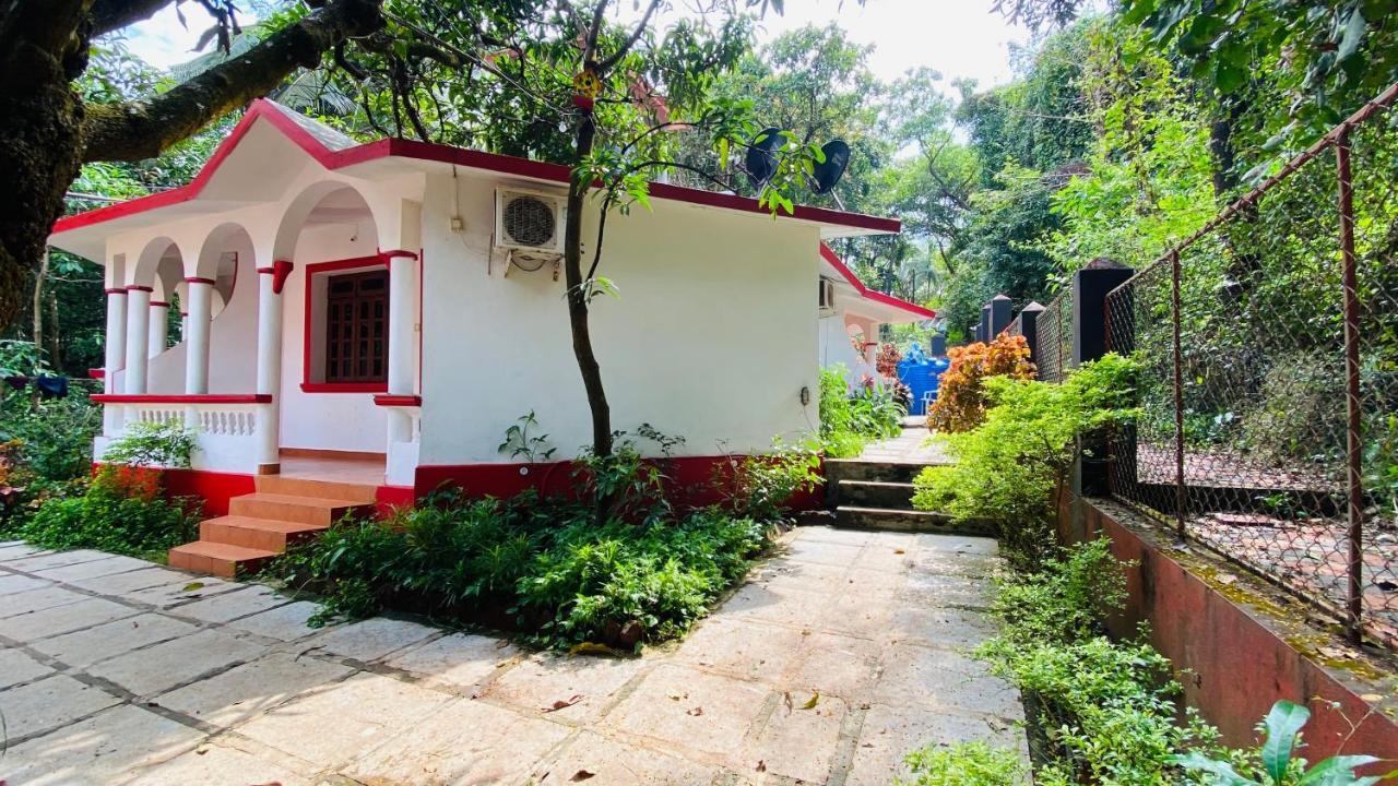 Mitra Hostel Vagator Luaran gambar
